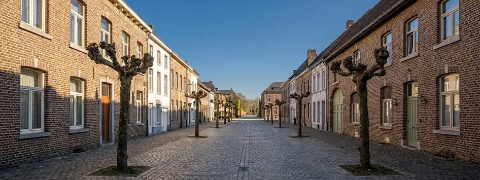 Erfgoed straat zicht in Oud-Rekem